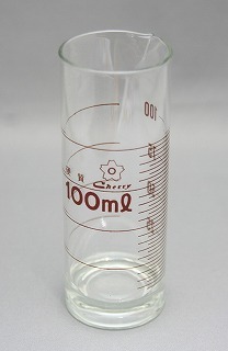 メスシリンダー100ml.jpg